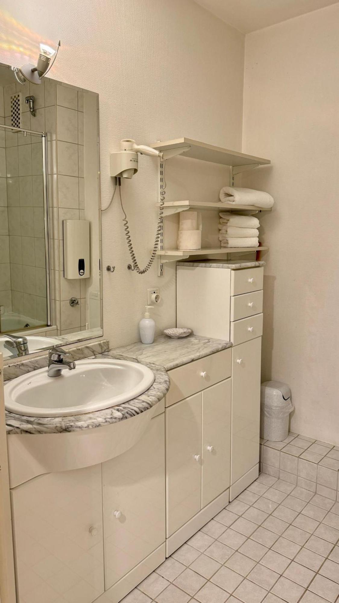 13-36, Sehr Strandnah, Im Herzen Westerlands, Westbalkon, 1 Zi Екстериор снимка